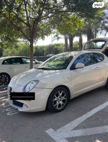 מודעת רכב אלפא רומיאו מיטו