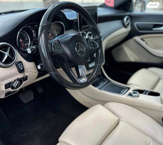 מרצדס-בנץ CLA