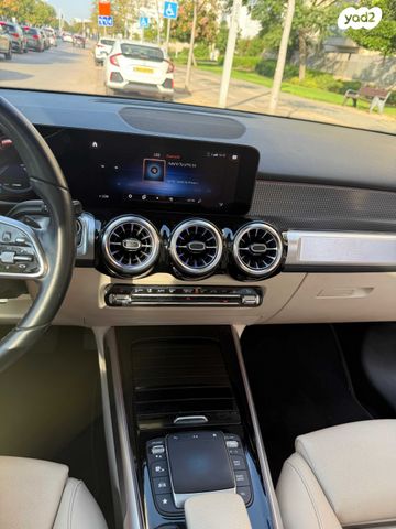 מרצדס-בנץ EQB