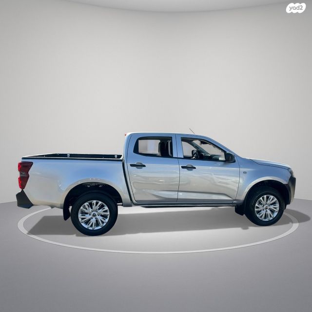 איסוזו די-מקס