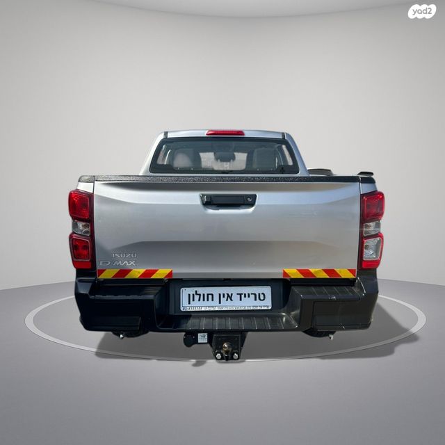 איסוזו די-מקס