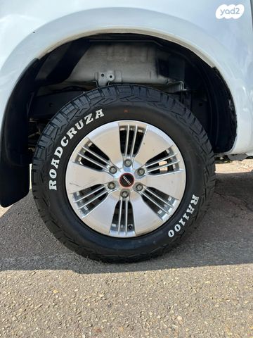 איסוזו די-מקס