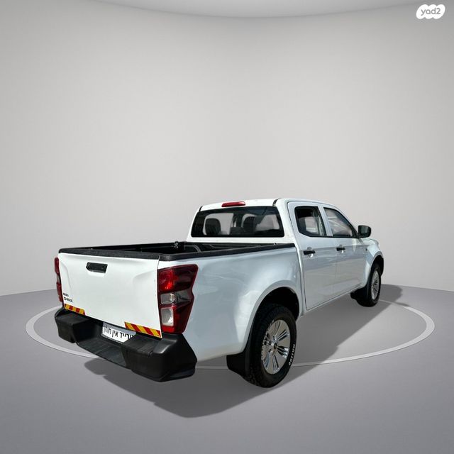 איסוזו די-מקס