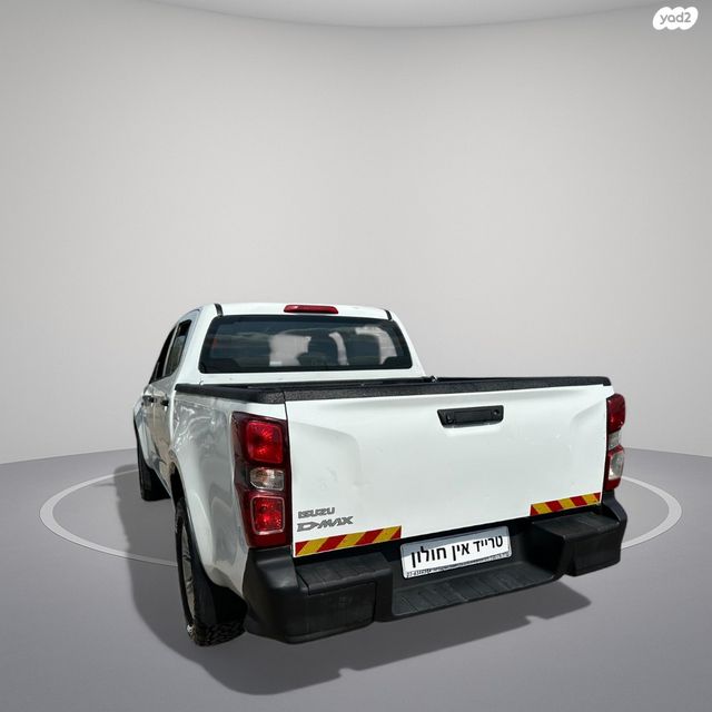 איסוזו די-מקס