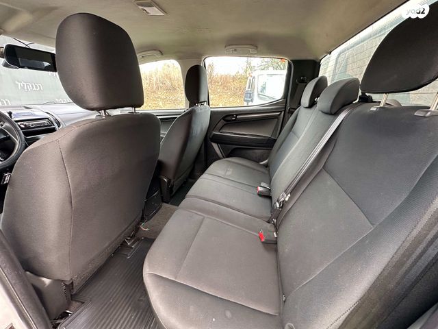 איסוזו די-מקס