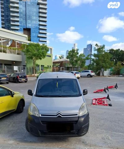 מודעת רכב סיטרואן ברלינגו 