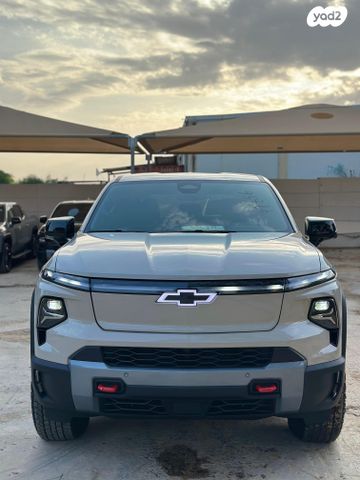 מודעת רכב שברולט סילברדו EV