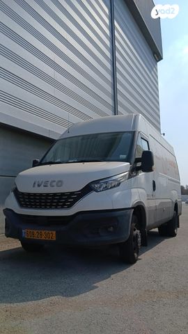 דיילי 50C18 אוט׳ 3.0 (180 כ״ס)