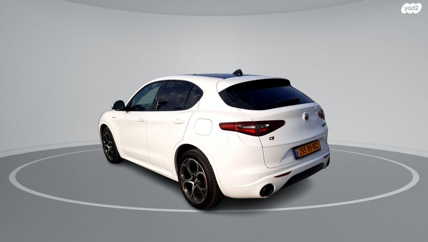 אלפא רומיאו סטלביו