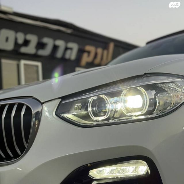 ב מ וו X4