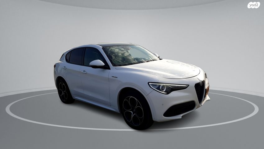 אלפא רומיאו סטלביו