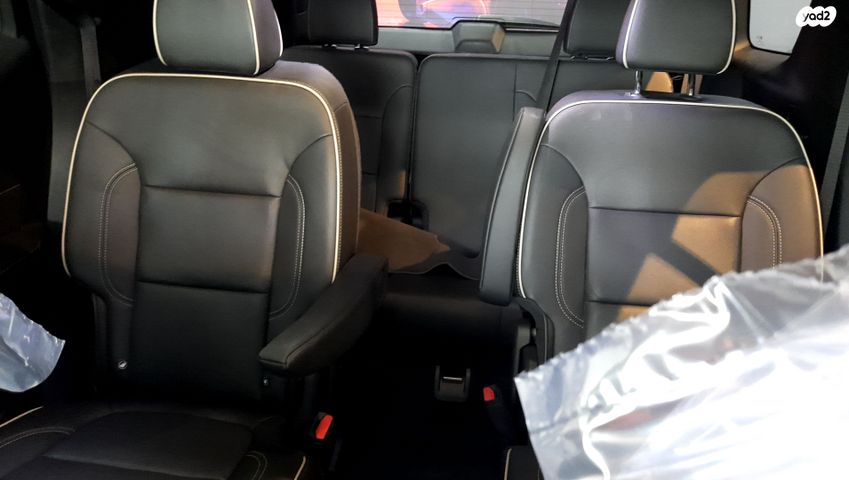 שברולט טראוורס