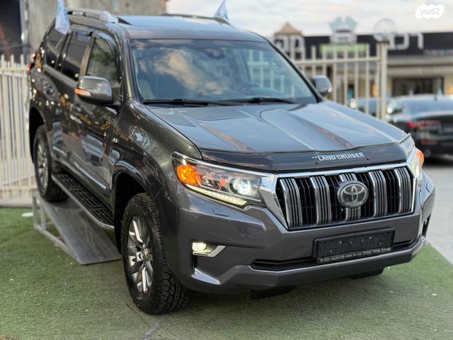 מודעת רכב טויוטה לנד קרוזר 2