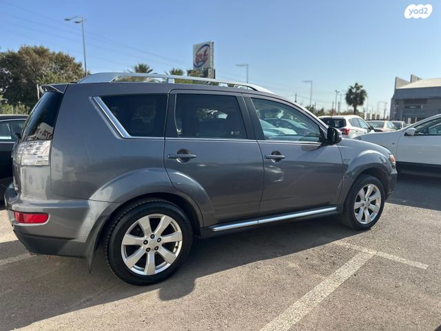 מיצובישי אאוטלנדר