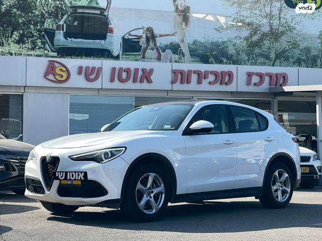 מודעת רכב אלפא רומיאו סטלביו