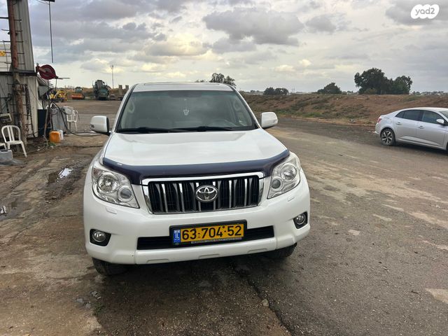 טויוטה לנד קרוזר