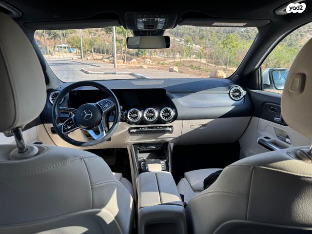 מרצדס-בנץ GLA