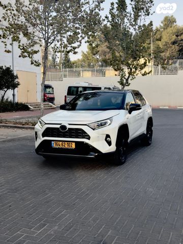 מודעת רכב טויוטה RAV4