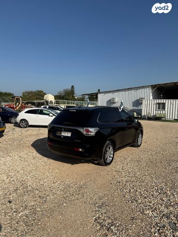 מיצובישי אאוטלנדר