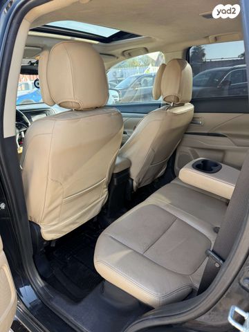 מיצובישי אאוטלנדר