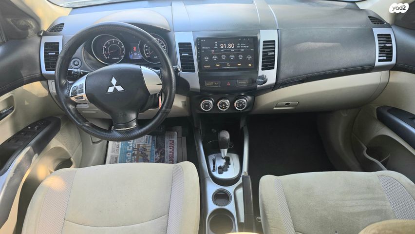 מיצובישי אאוטלנדר