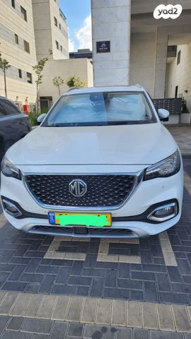 מודעת רכב אם ג'י EHS PHEV