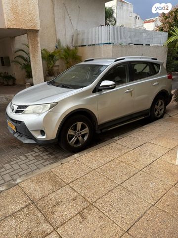 טויוטה RAV4