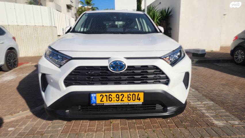 מודעת רכב טויוטה RAV4