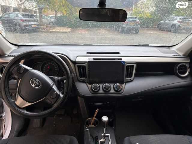 מודעת רכב טויוטה RAV4