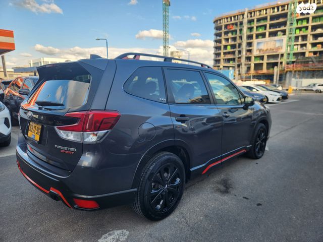 סובארו פורסטר