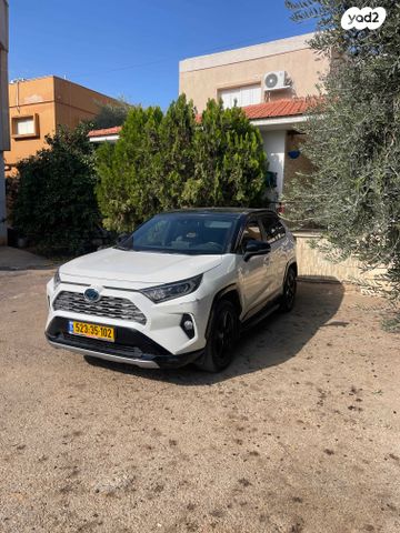 מודעת רכב טויוטה RAV4