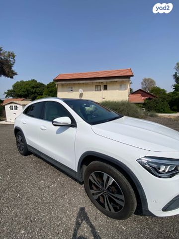 מרצדס-בנץ GLA