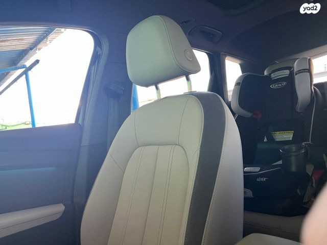 מודעת רכב אאודי Q4 e-tron