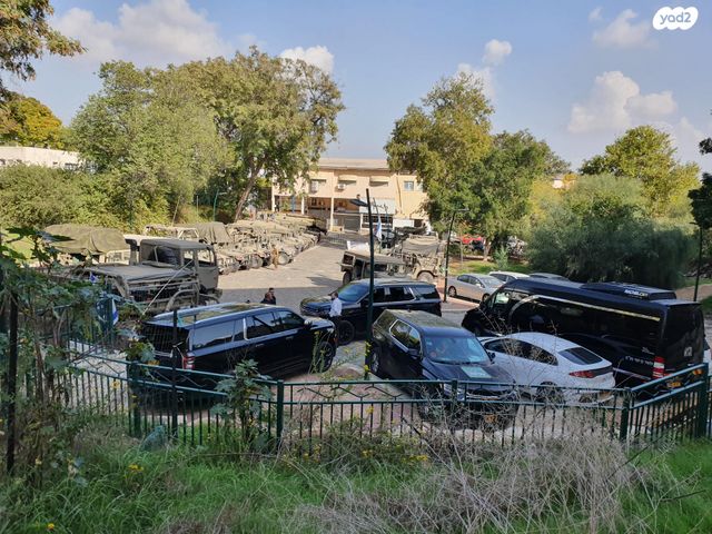 מודעת רכב שברולט טראוורס