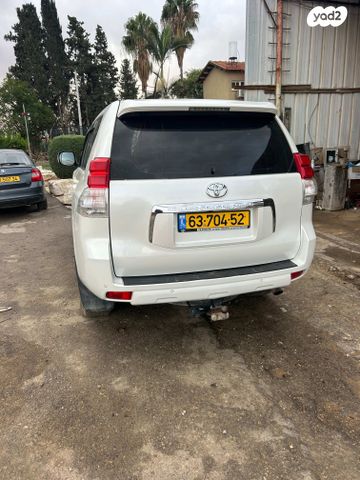 טויוטה לנד קרוזר