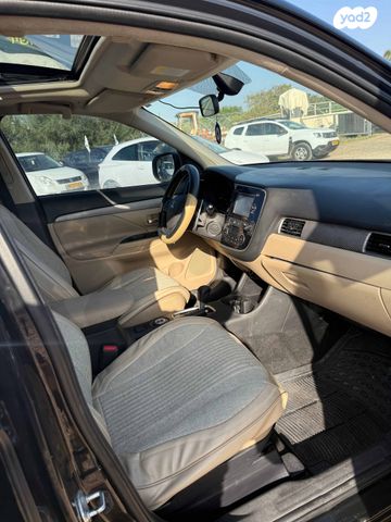 מיצובישי אאוטלנדר