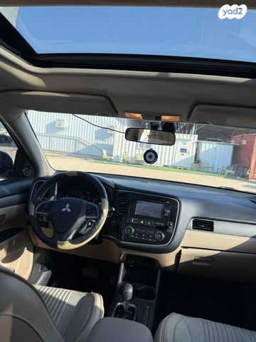 מיצובישי אאוטלנדר