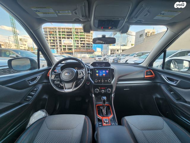 סובארו פורסטר