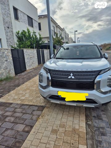 מיצובישי אאוטלנדר