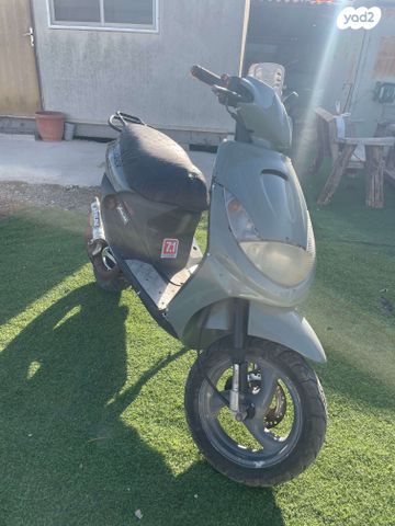 פיאג'ו טייפון X 50