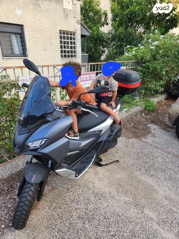 אפריליה SR GT 200