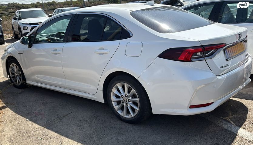 מודעת רכב טויוטה קורולה 2