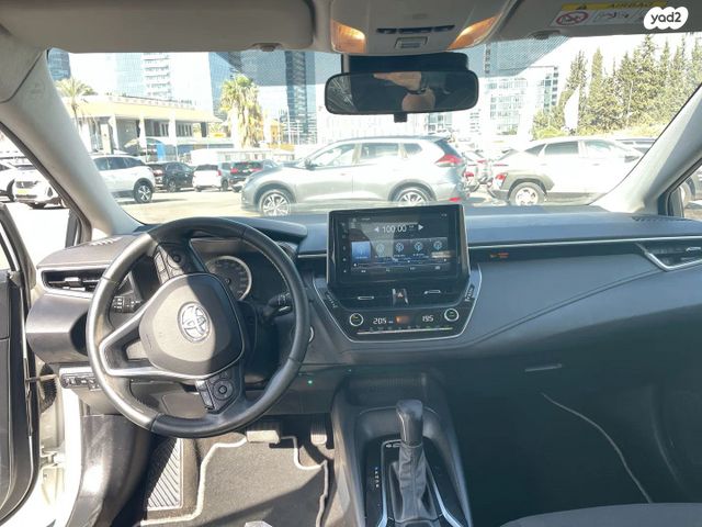 טויוטה קורולה