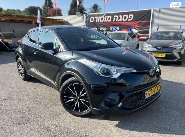 מודעת רכב טויוטה C-HR