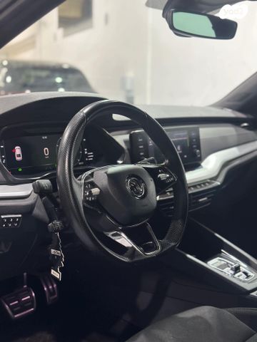 סקודה אוקטביה