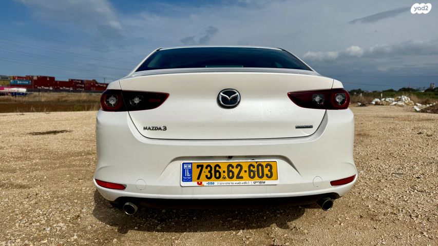 מאזדה 3