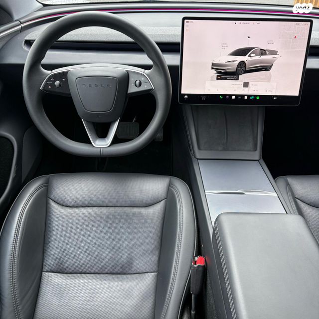 טסלה מודל 3