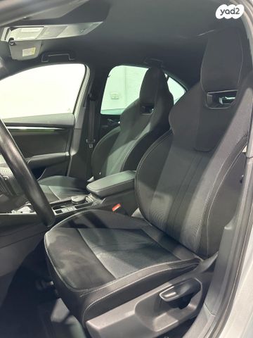 סקודה אוקטביה