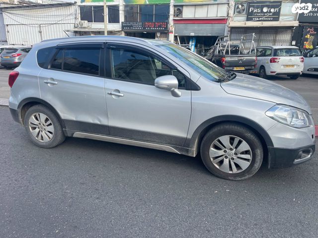 סוזוקי קרוסאובר