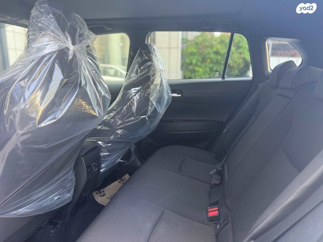 טויוטה קורולה קרוס